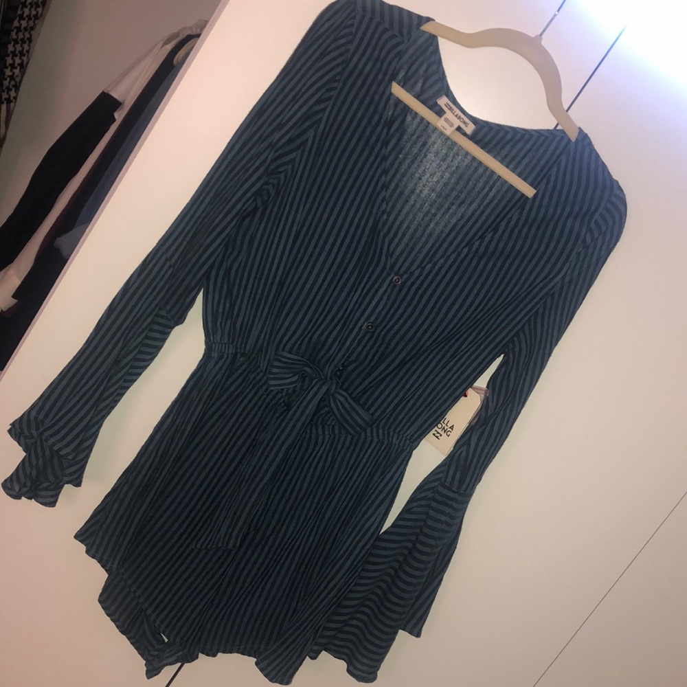 Billabong romper NWT